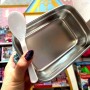 🍱Boîte à Repas Enfant avec Cuillère Intégrée – Design Mignon & Étanche – 228.6 cm² – Acier Inox & Plastique – "Have a Nice Day"